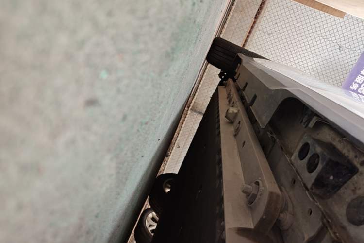 Used Geely Auto Emgrand New Energy 2022 EV Pro Ride-Hailing Version Lithium Iron Phosphate Right Side Sill