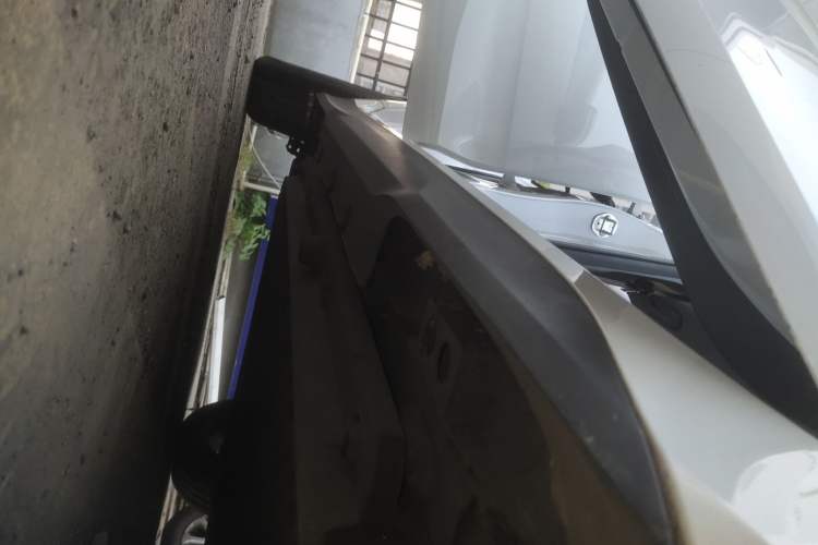 Used Geely Auto Emgrand New Energy 2022 EV Pro Ride-Hailing Version Lithium Iron Phosphate Right Side Sill