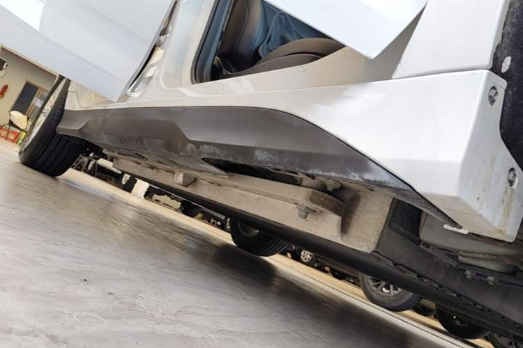 Used Geely Auto Emgrand New Energy 2022 EV Pro Ride-Hailing Version Lithium Iron Phosphate Right Side Sill