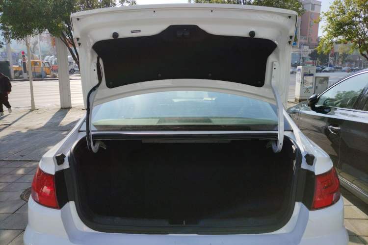 Used Geely Auto Emgrand New Energy 2022 EV Pro Ride-Hailing Version Lithium Iron Phosphate Trunk