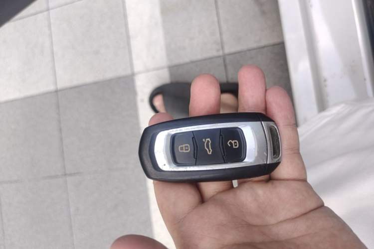 Used Geely Auto Emgrand New Energy 2022 EV Pro Ride-Hailing Version Ternary Lithium Vehicle Key