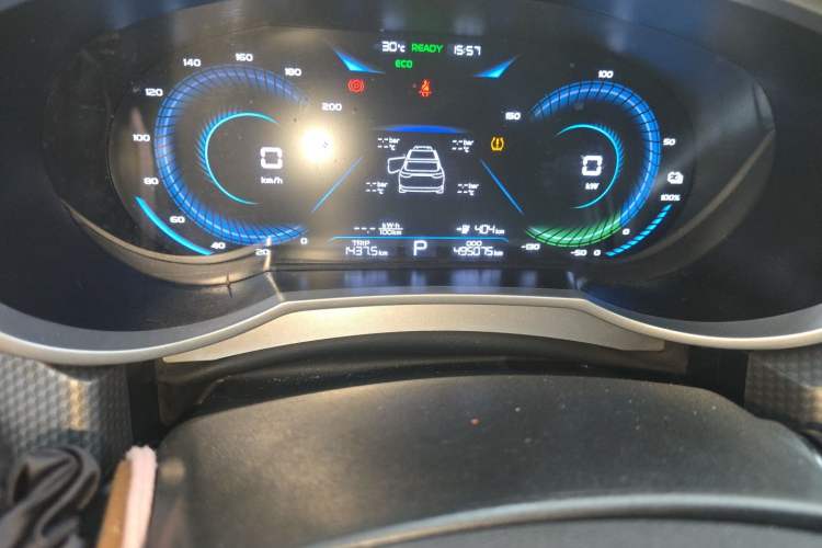 Used Geely Auto Emgrand New Energy 2022 EV Pro Rental Model - Ternary Lithium Odometer Close Up