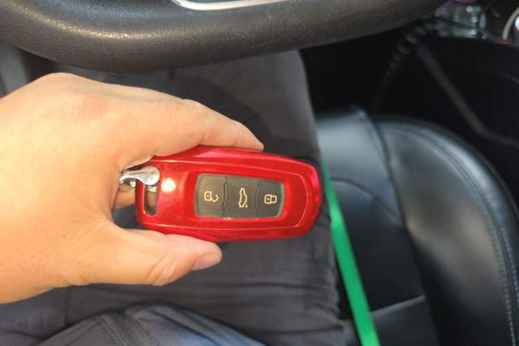 Used Geely Auto Emgrand New Energy 2022 EV Pro Rental Model - Ternary Lithium Vehicle Key