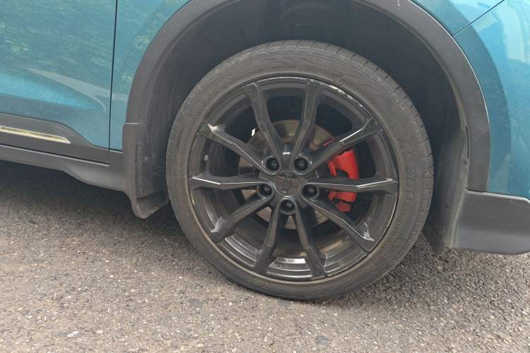 Used Geely Auto Emgrand S 2021 1.4T CVT Luxury Version Right Front Wheel Hub