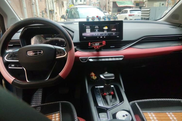 Used Geely Auto Emgrand S 2021 1.4T CVT Luxury Version Center Console