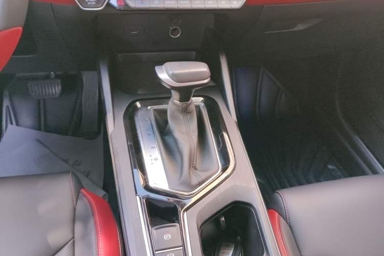 Used Geely Auto Emgrand S 2021 1.4T CVT Flagship Edition Gear Lever
