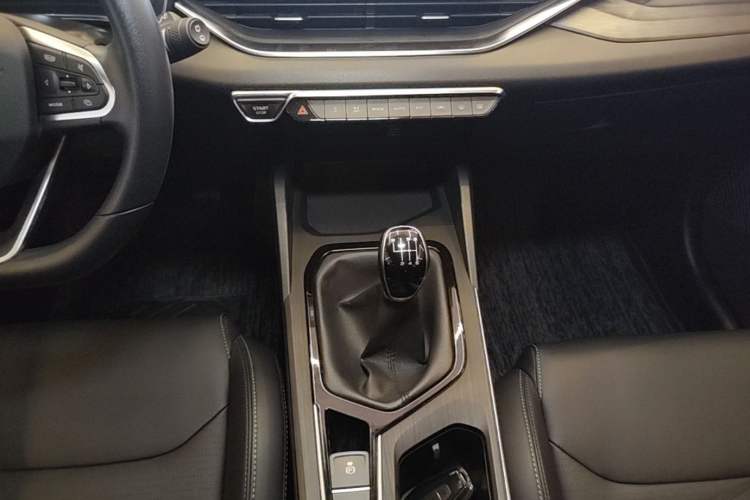 Used Geely Auto Emgrand S 2021 1.4T Manual Comfort Model Gear Lever