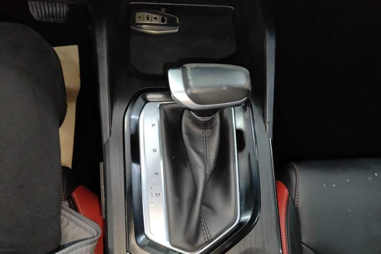 Used Geely Auto Emgrand S 2021 1.4T CVT Luxury Version Gear Lever