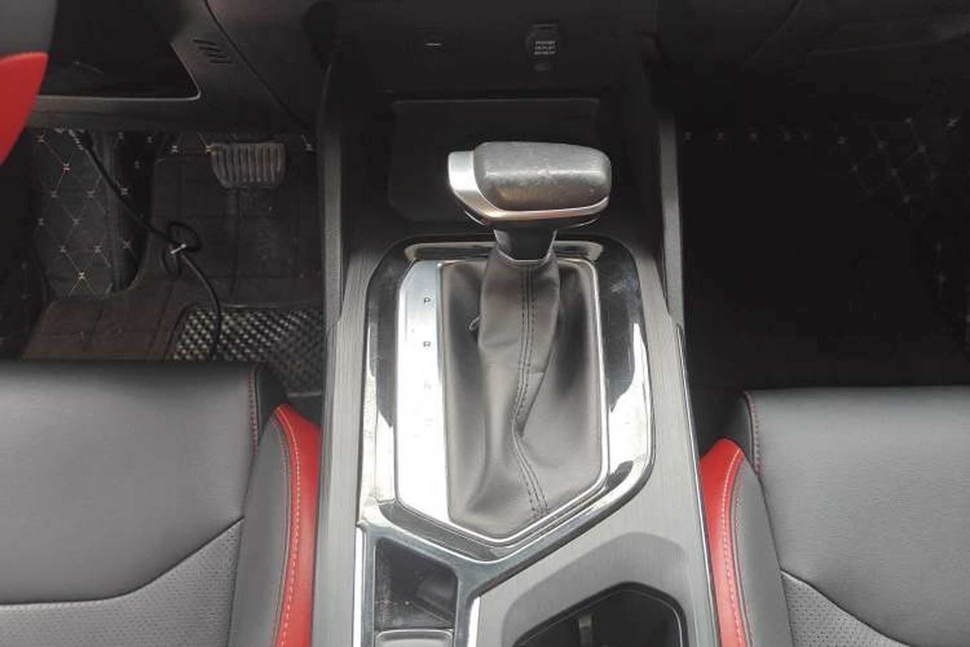 Used Geely Auto Emgrand S 2021 1.4T CVT Prestige Edition Gear Lever