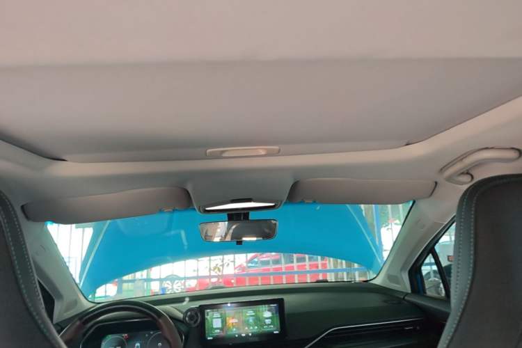 Used Geely Auto Emgrand S 2021 1.4T Manual Comfort Model Headliner