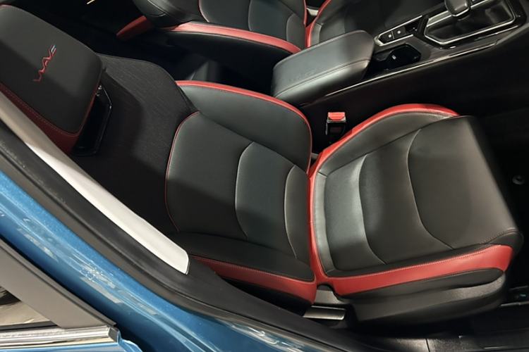 Used Geely Auto Emgrand S 2021 1.4T CVT Luxury Version Interior 4