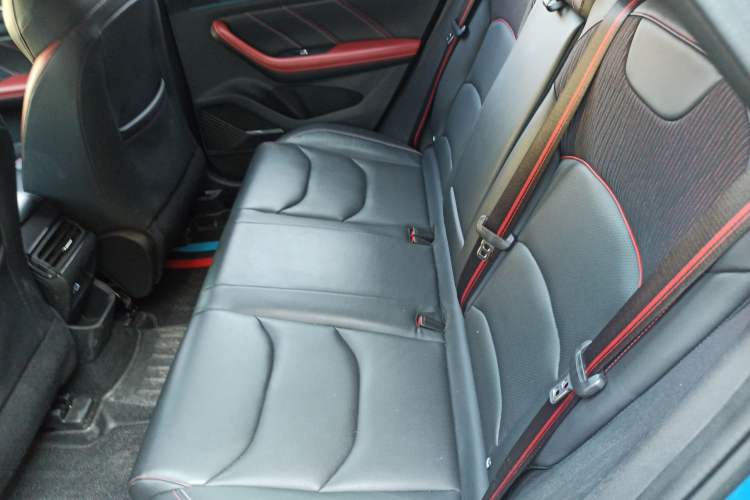 Used Geely Auto Emgrand S 2021 1.4T CVT Prestige Edition Interior 4