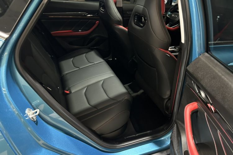 Used Geely Auto Emgrand S 2021 1.4T CVT Luxury Version Interior 5