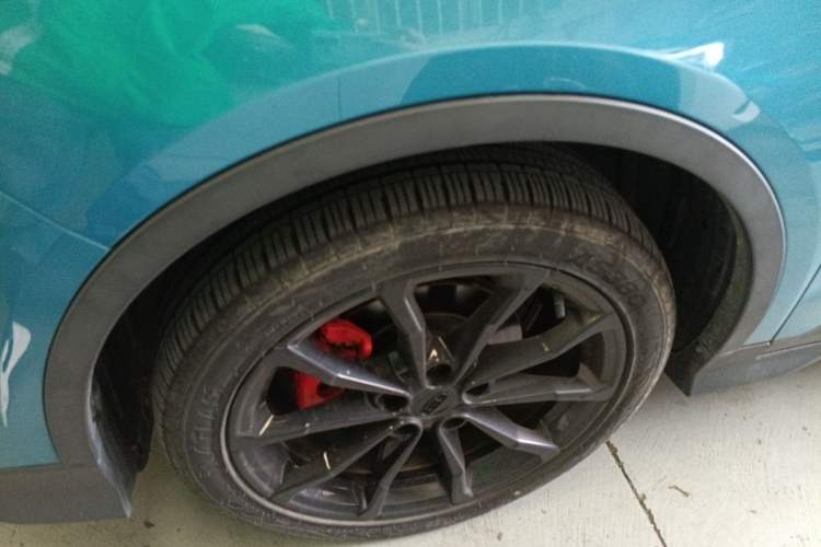 Used Geely Auto Emgrand S 2021 1.4T CVT Prestige Edition Left Front Wheel Hub