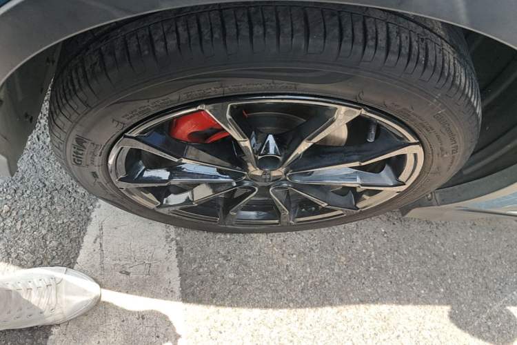 Used Geely Auto Emgrand S 2021 1.4T CVT Prestige Edition Left Front Wheel Hub