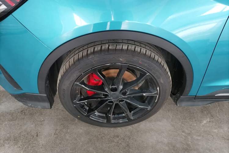 Used Geely Auto Emgrand S 2021 1.4T CVT Flagship Edition Left Front Wheel Hub