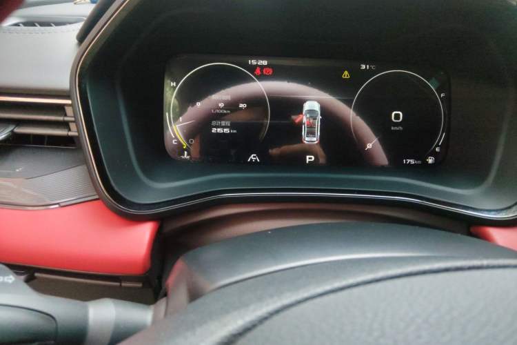 Used Geely Auto Emgrand S 2021 1.4T CVT Luxury Version Odometer Close Up