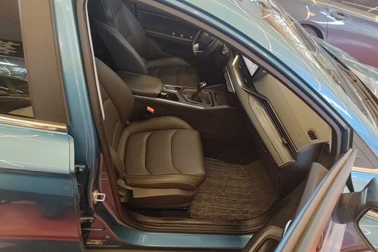 Used Geely Auto Emgrand S 2021 1.4T Manual Comfort Model Right Front Seat