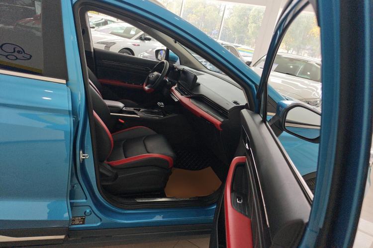 Used Geely Auto Emgrand S 2021 1.4T CVT Luxury Version Right Front Seat