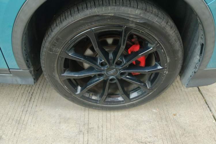 Used Geely Auto Emgrand S 2021 1.4T CVT Luxury Version Right Front Wheel Hub