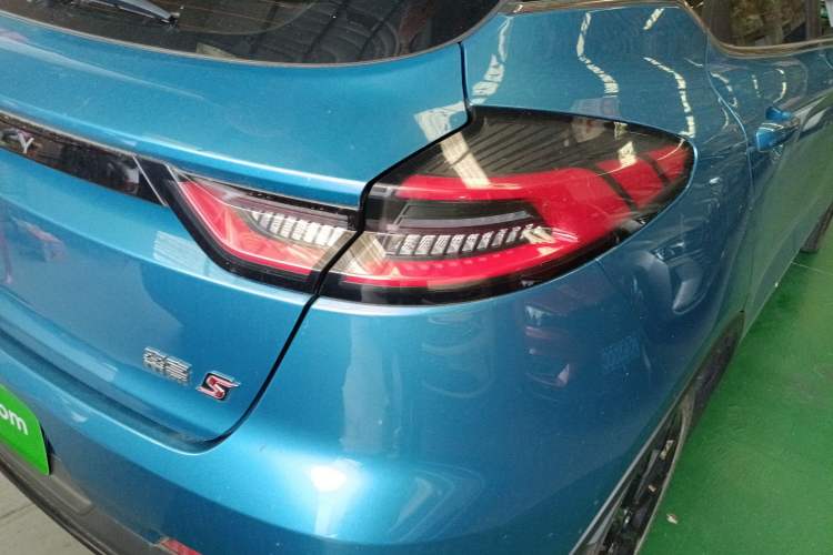 Used Geely Auto Emgrand S 2021 1.4T CVT Prestige Edition Right Rear Taillight