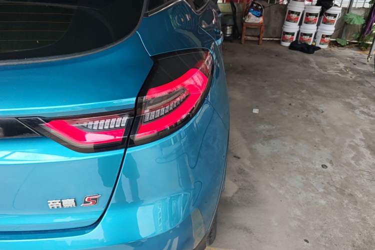 Used Geely Auto Emgrand S 2021 1.4T Manual Comfort Model Right Rear Taillight