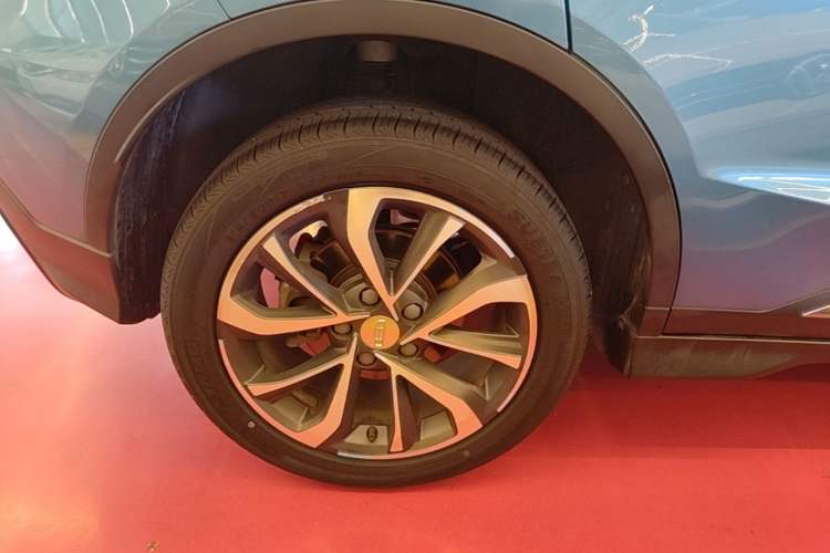 Used Geely Auto Emgrand S 2021 1.4T Manual Comfort Model Right Rear Wheel Hub