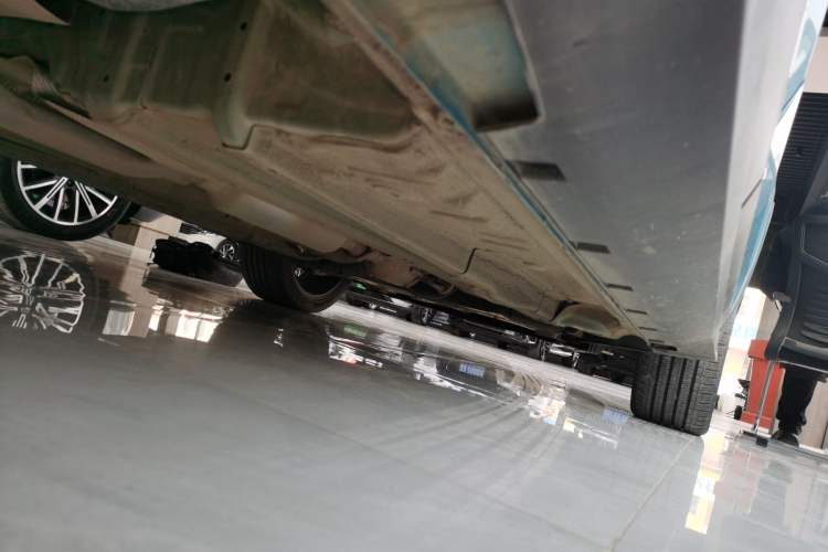 Used Geely Auto Emgrand S 2021 1.4T CVT Flagship Edition Right Side Sill
