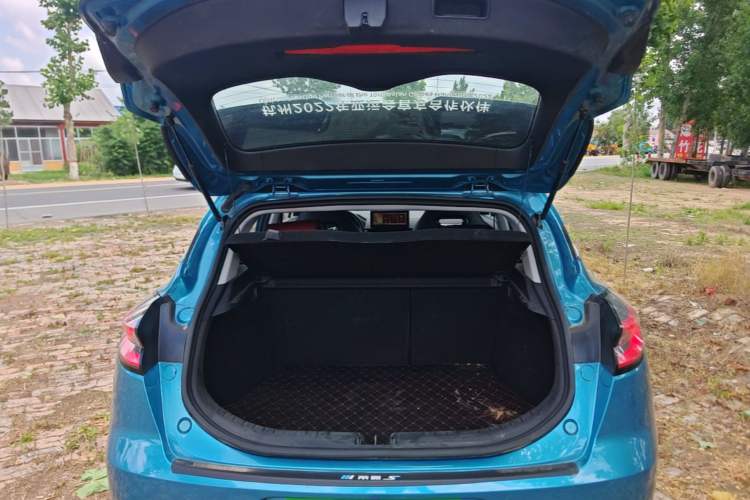 Used Geely Auto Emgrand S 2021 1.4T CVT Flagship Edition Trunk