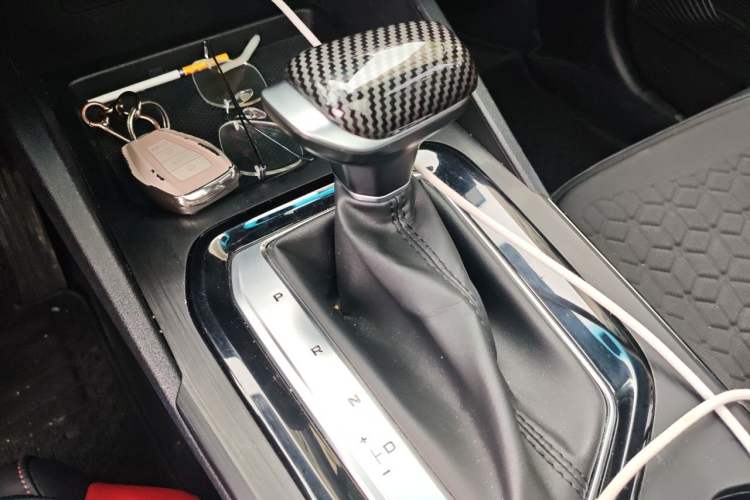 Used Geely Auto Emgrand S 2021 1.4T CVT Flagship Edition Gear Lever