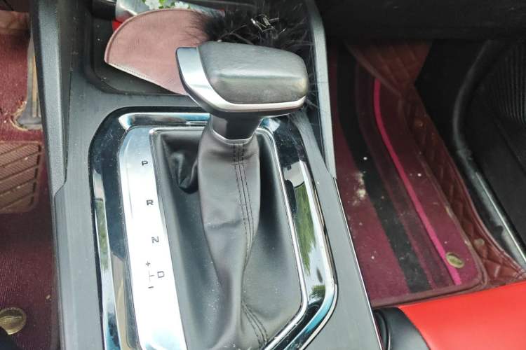 Used Geely Auto Emgrand S 2021 1.4T CVT Prestige Edition Gear Lever