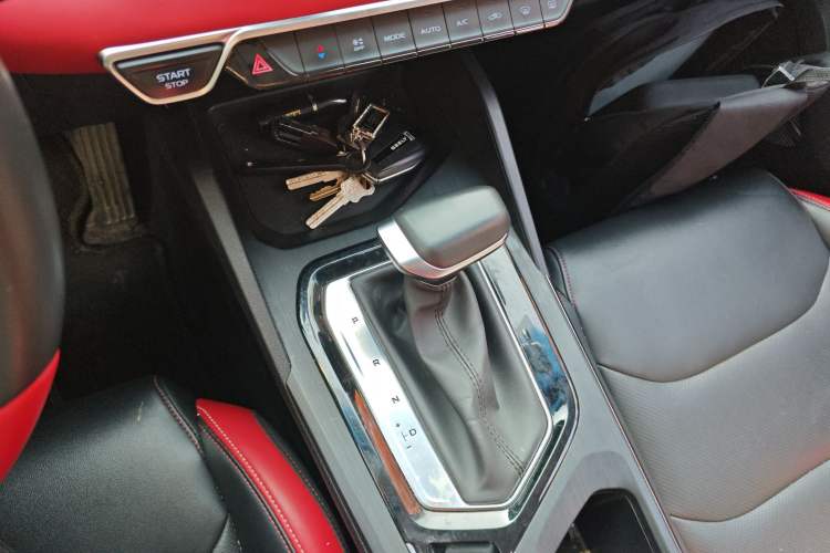 Used Geely Auto Emgrand S 2021 1.4T CVT Prestige Edition Gear Lever