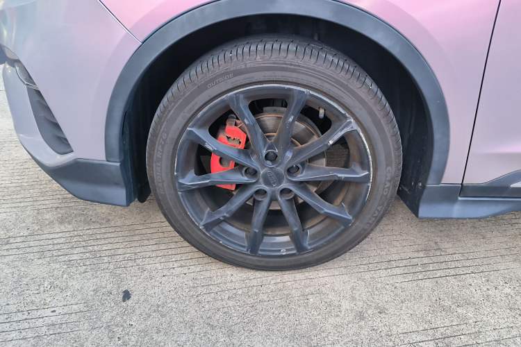 Used Geely Auto Emgrand S 2021 1.4T CVT Prestige Edition Left Front Wheel Hub