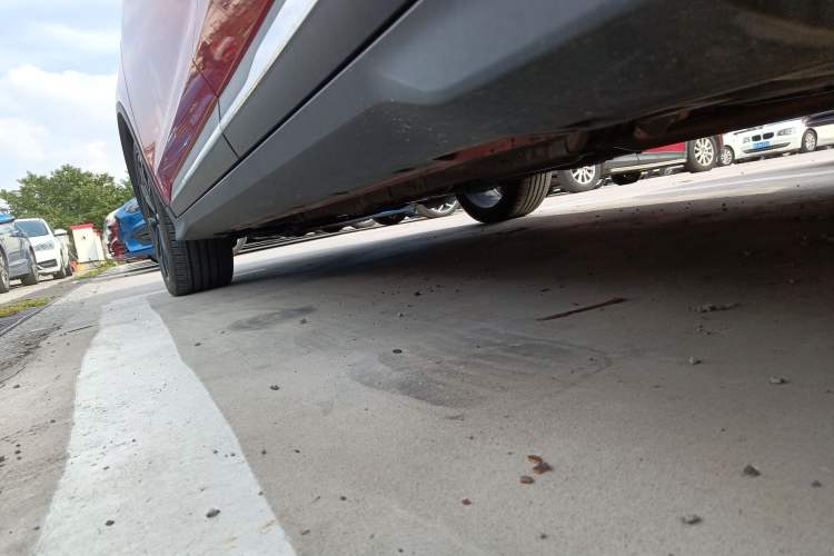 Used Geely Auto Emgrand S 2021 1.4T CVT Prestige Edition Left Side Sill
