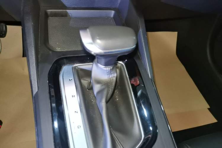 Used Geely Auto Emgrand S 2021 1.4T CVT Prestige Edition Audio And AC Panel