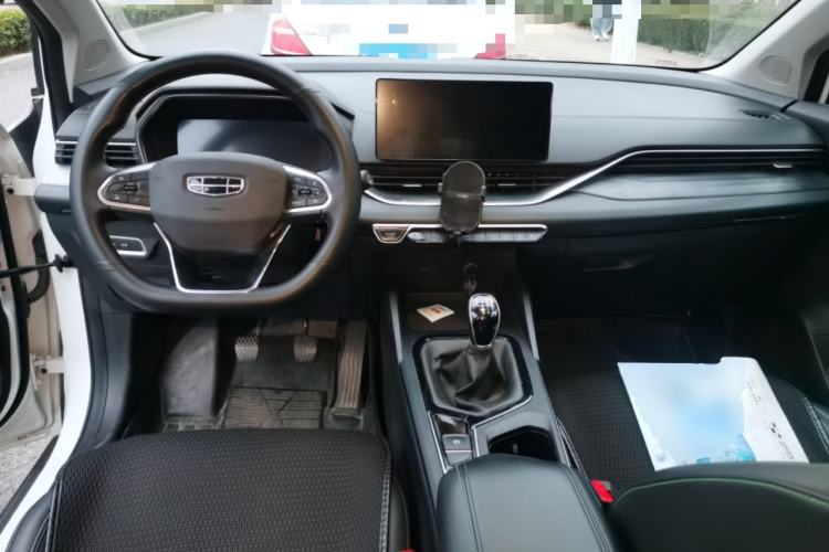 Used Geely Auto Emgrand S 2021 1.4T Manual Comfort Model Center Console