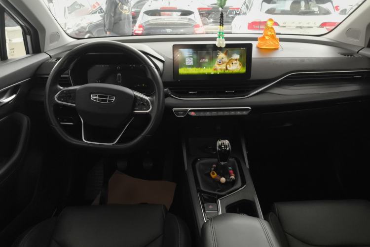 Used Geely Auto Emgrand S 2021 1.4T Manual Comfort Model Center Console