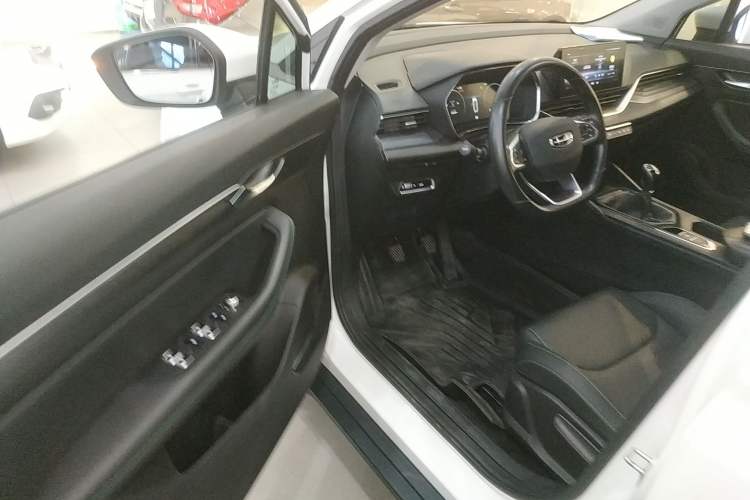 Used Geely Auto Emgrand S 2021 1.4T Manual Comfort Model Driver Seat