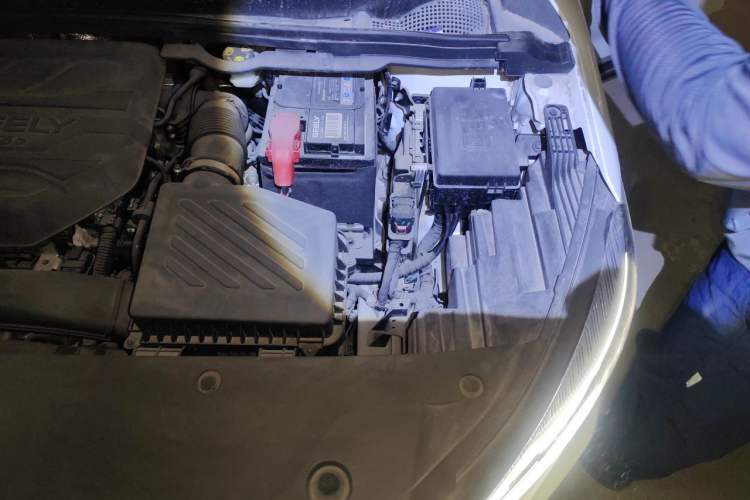 Used Geely Auto Emgrand S 2021 1.4T CVT Flagship Edition Engine Bay Left