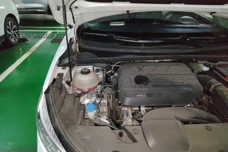 Used Geely Auto Emgrand S 2021 1.4T CVT Prestige Edition Engine Bay Right