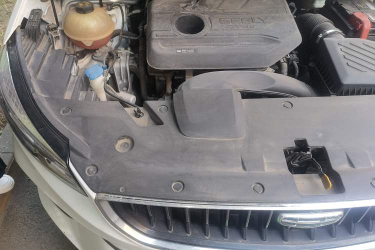 Used Geely Auto Emgrand S 2021 1.4T CVT Flagship Edition Engine Bay Right
