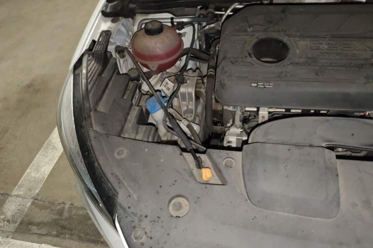 Used Geely Auto Emgrand S 2021 1.4T CVT Luxury Version Engine Bay Right