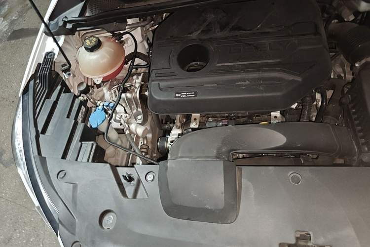 Used Geely Auto Emgrand S 2021 1.4T CVT Prestige Edition Engine Bay Right