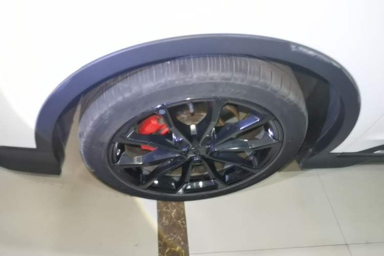 Used Geely Auto Emgrand S 2021 1.4T CVT Prestige Edition Exterior 4