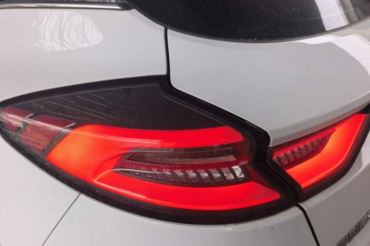 Used Geely Auto Emgrand S 2021 1.4T CVT Prestige Edition Exterior 5