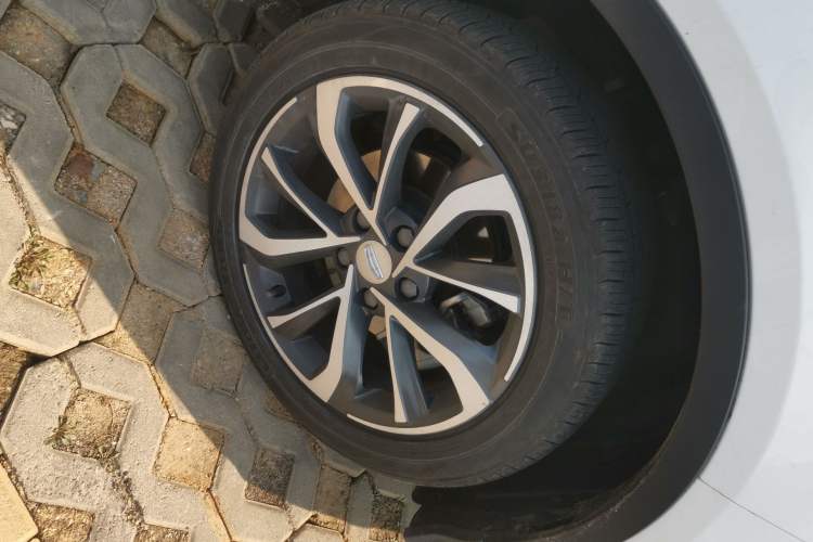 Used Geely Auto Emgrand S 2021 1.4T Manual Comfort Model Exterior 7