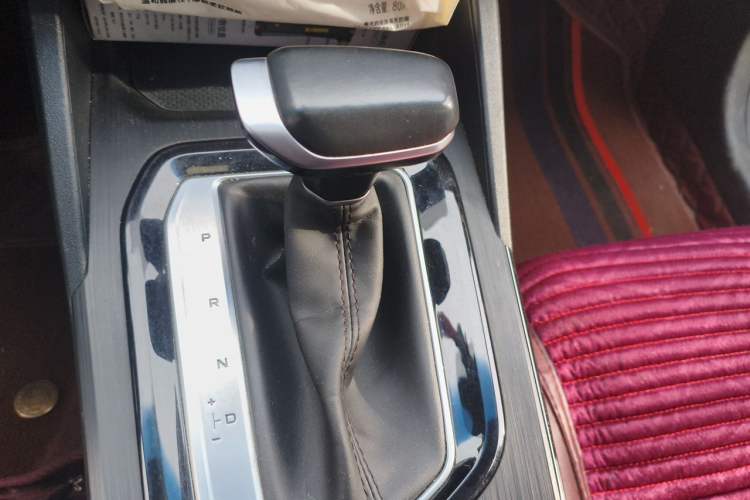 Used Geely Auto Emgrand S 2021 1.4T CVT Prestige Edition Gear Lever