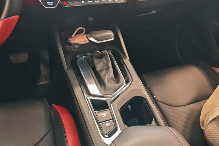 Used Geely Auto Emgrand S 2021 1.4T CVT Prestige Edition Gear Lever