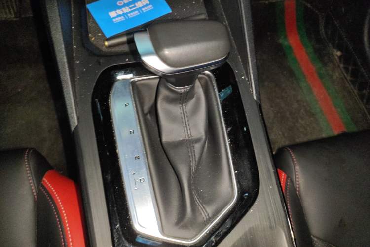 Used Geely Auto Emgrand S 2021 1.4T CVT Prestige Edition Gear Lever