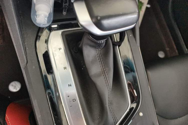 Used Geely Auto Emgrand S 2021 1.4T CVT Prestige Edition Gear Lever